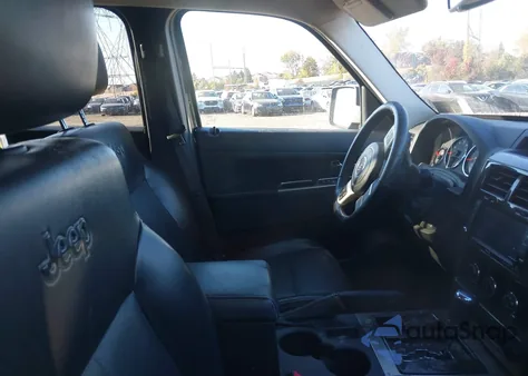 2012 Jeep Liberty Limited Edition z USA, uszkodzony, nr VIN 1C4PJMCK0CW140759